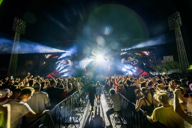 Split: Treća večer Ultra Europe Festivala, Nastup DJ-a Afrojack