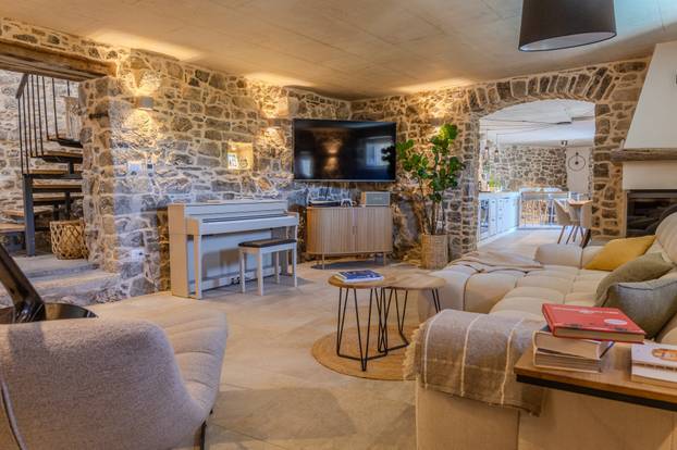 FOTO Kaštelet kod Opatije iz snova: Obnovili smo ga kako bismo očuvali obiteljske tajne