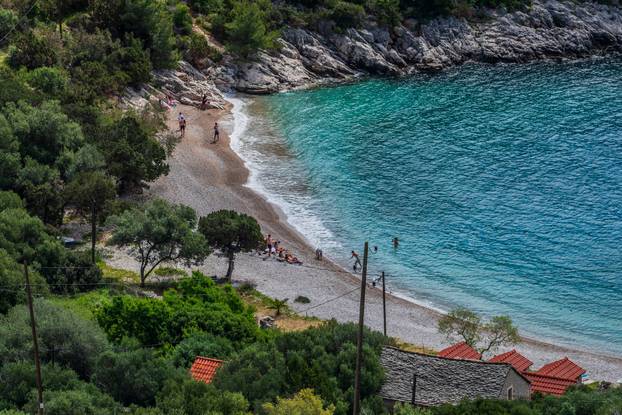 Uvala Dubovica na Hvaru 