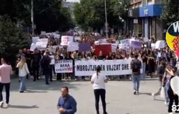 Curicu (11) u Prištini petorica silovala satima, tisuće na ulici traži smrtnu kaznu za njih