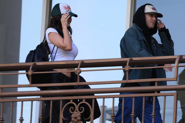 *EXCLUSIVE* Kendall and Kylie Jenner have dinner at Sushi Park