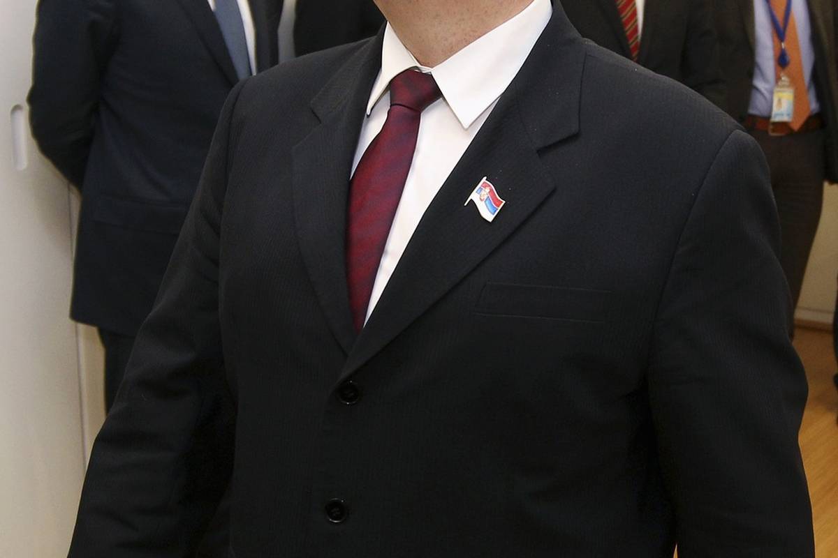 Dačić: Lakše bi mi bilo Thacija ošamariti, nego pregovarati