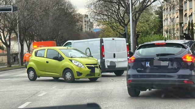 Split: U nesreći ozlijeđeno dvoje ljudi, policija traži svjedoke