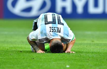 Mbappé je rasturio Argentince, usamljeni Messi vraća se kući!