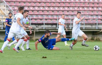 Dinamo do remija nakon 0-3, Osijek slavio protiv Rumunja