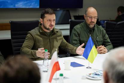 Pogledajte kako je izgledao sastanak premijera Slovenije, Češke i Poljske sa Zelenskim