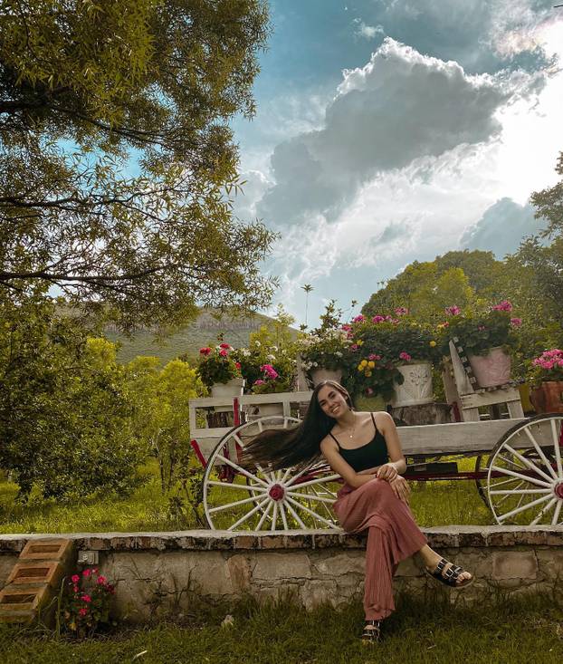 FOTO Nekad kraljica ljepote, a danas nogometna sutkinja. Selene oduzima dah na terenu