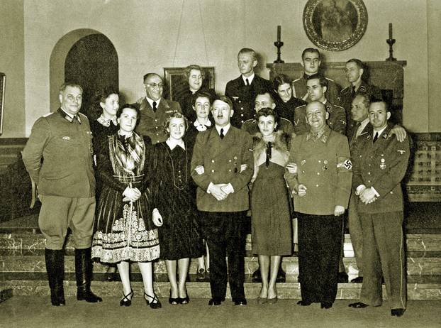 Eva Braun, Adolf Hitler, New Yearâs Party / photo 1939