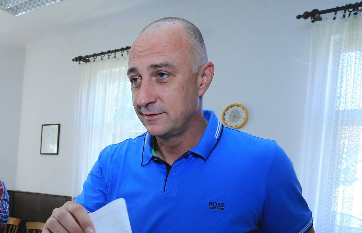 Napetost u stranci: Kako Ivan Vrdoljak lomi otpor u HNS-u