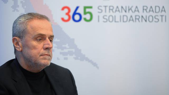 Zagreb: Održan okrugli stol o stanju u privatnim domovima