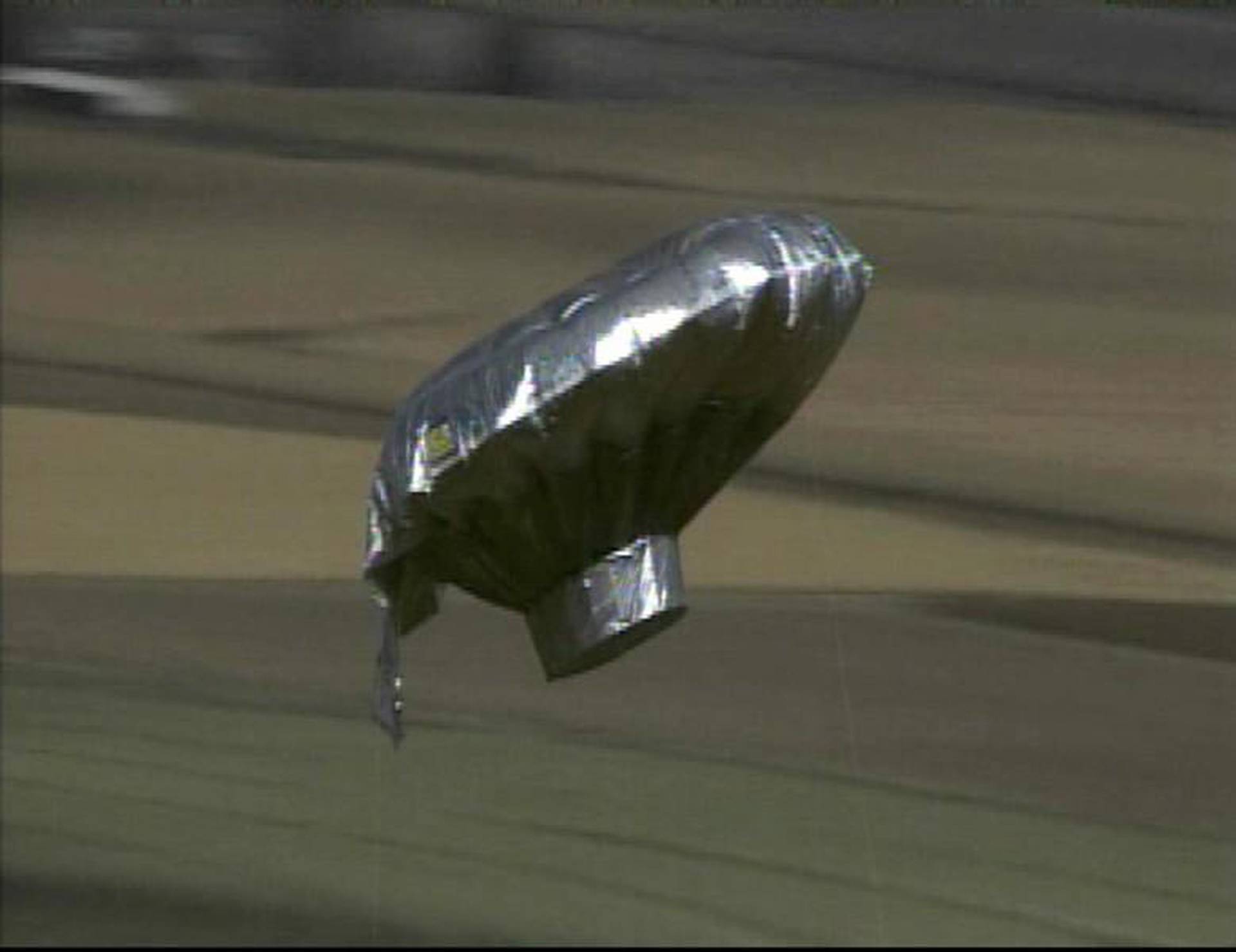 6 октября 2009. Воздушный шар происшествия. Самодельный воздушный шар. Мальчик улетел на воздушном шаре в Америке 2009. Мальчика унесло на воздушном шаре 2009.