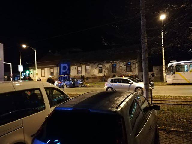 Lančani sudar u Osijeku: Četiri auta se skršila, jedan ozlijeđeni