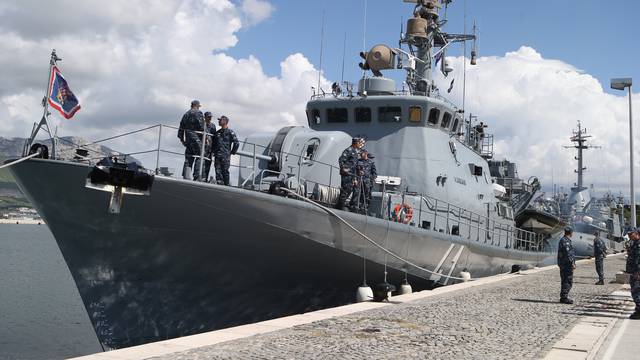 Split: Ispraćaj 1. HRVCON-a u operaciju Sea Guardian u Sredozemlju