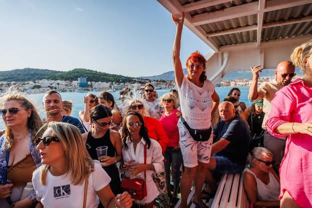 Split: Koncertom na trajektu "Korčula" počeli dani sjećanja na Olivera Dragojevića