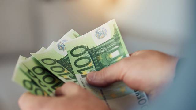 Hrvatske banke u 9 mjeseci imale dobit 1,1 milijardu eura, čak 64 posto više nego lani