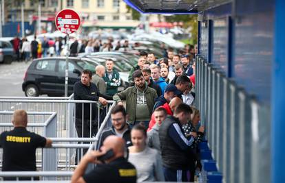 Dinamo i Milan u Ligi prvaka: Tribina zapad dolje 'planula' je za tek nešto više od dva sata