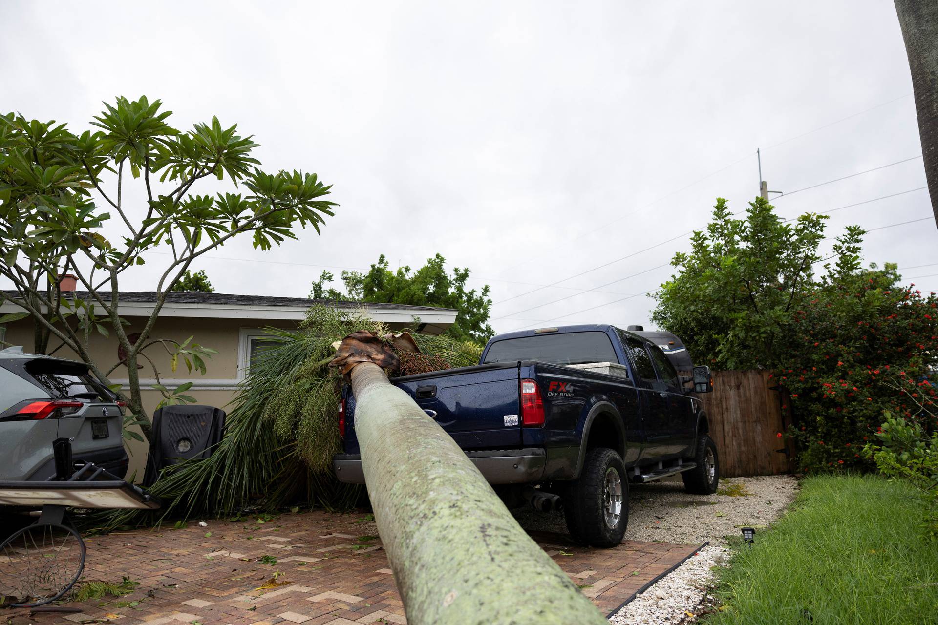 Hurricane Milton approaches Fort Myers, Florida