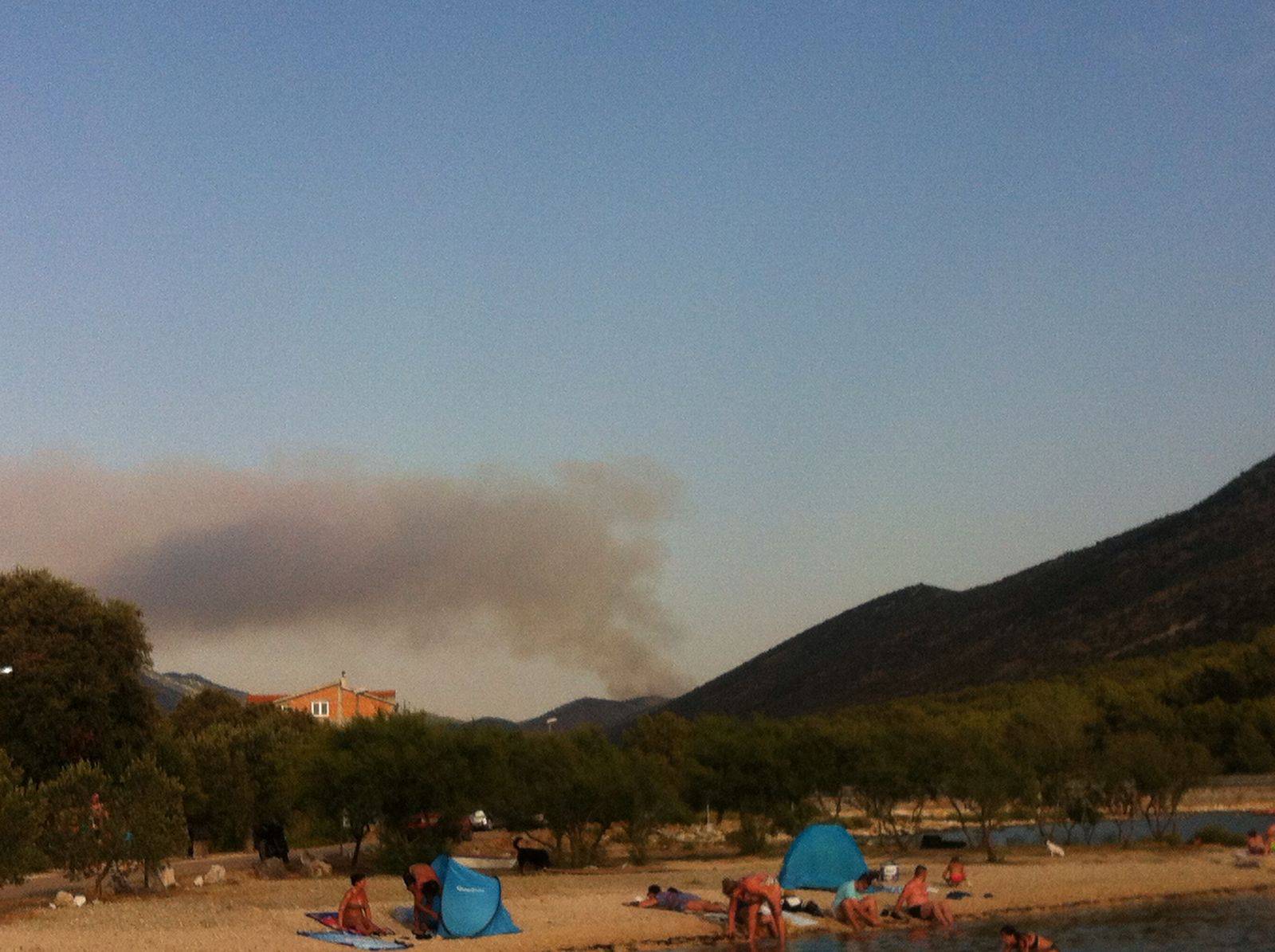 Požari u Donjem Miholjcu, kod Primoštena, u Petrinji...