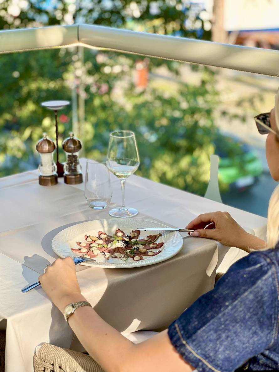 Restoran u Makarskoj izgleda poput Sikstinske kapelice, a gosti ga naprosto obožavaju