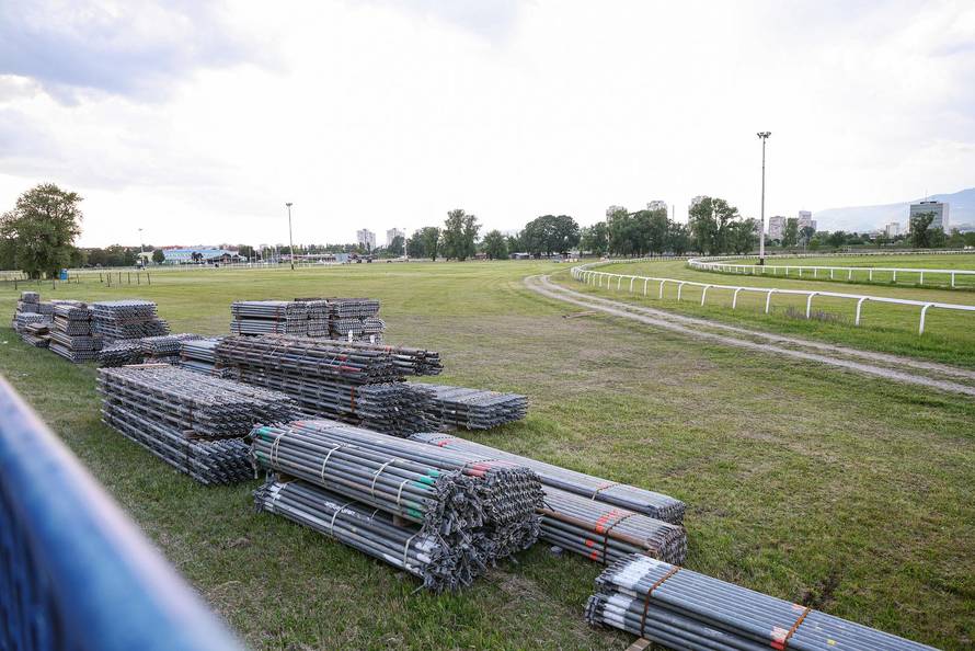 Zagreb: Počeli su radovi za Thompsonov koncert na Hipodromu