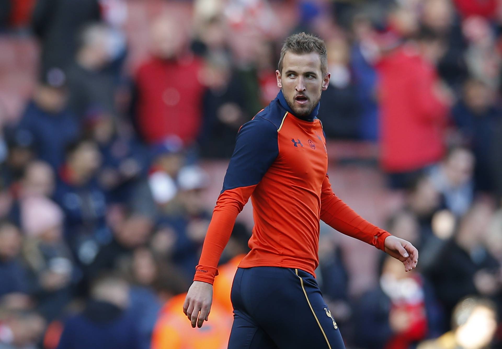 Tottenham's Harry Kane warms up before the match