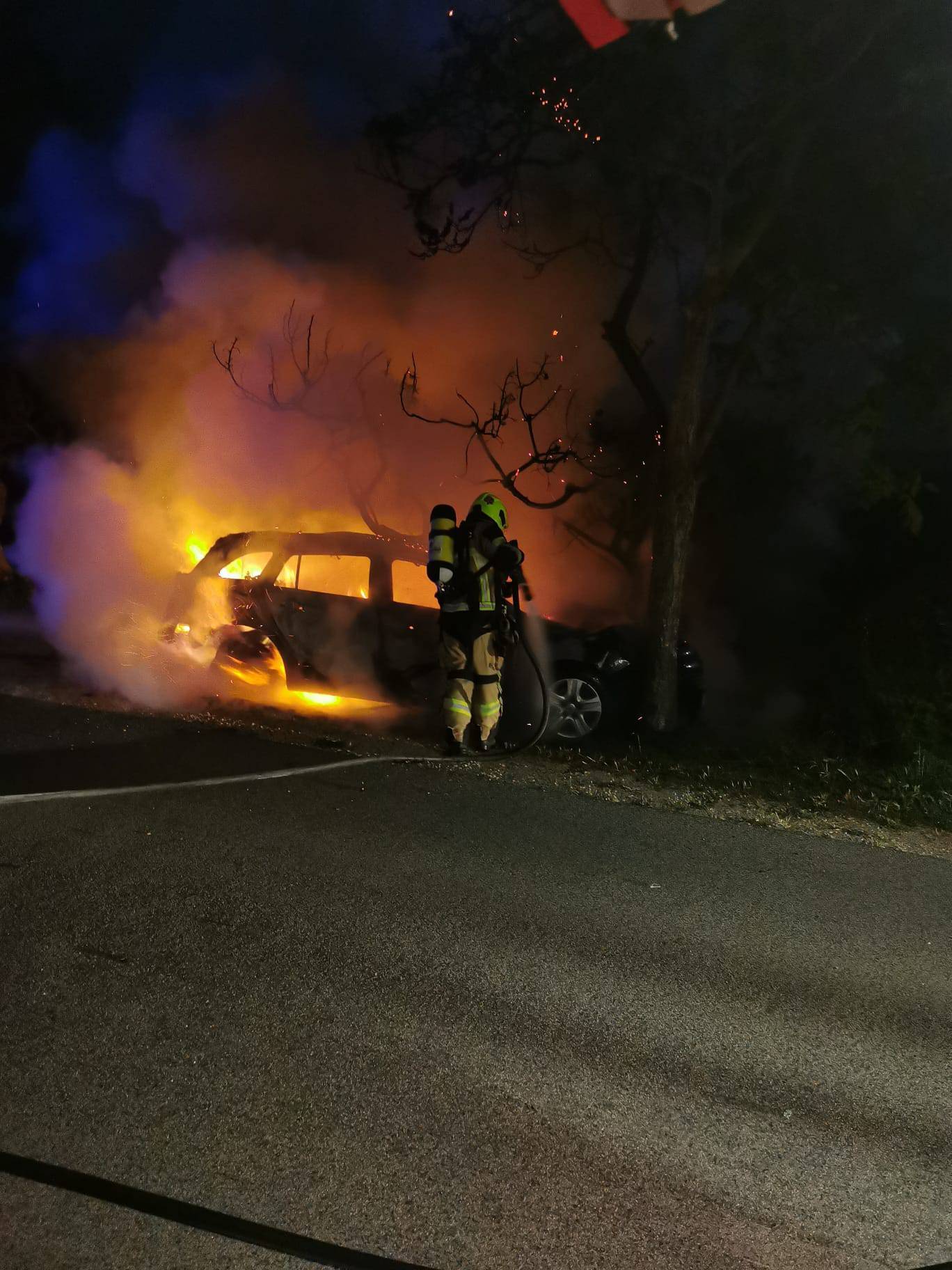 Izgorio auto kod Metkovića