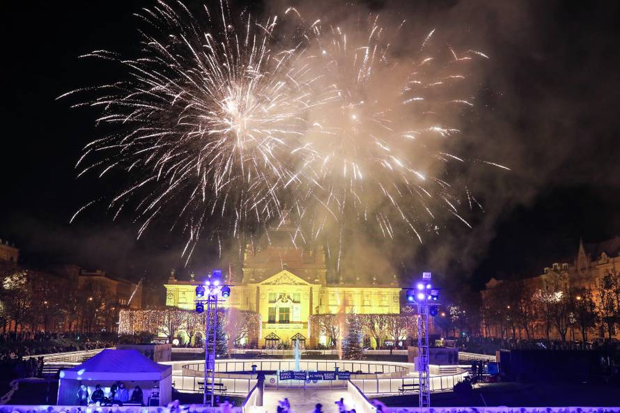 Zagreb: Otvoreno klizalište Ledeni park na Tomislavcu 
