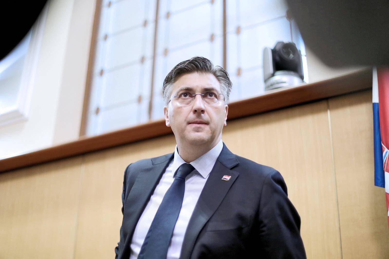 Plenković najavio: Prvi krug predsjedničkih izbora 22.12.