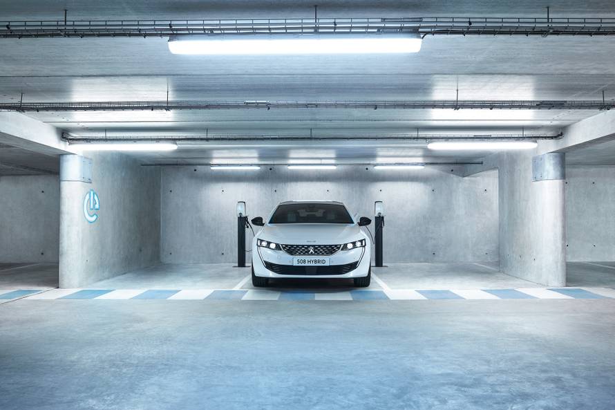ADAC je testirao: Plug-in hibridi zapravo uopće nisu ekološki