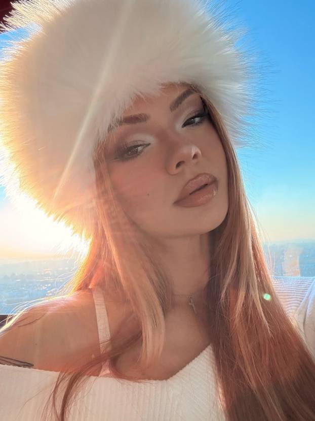 FOTO Najpoznatija Hrvatica na TikToku zaručila se za srpskog košarkaša. Pogledajte reakciju