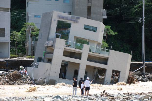 Aftermath of Typhoon Hinnamnor in Pohang