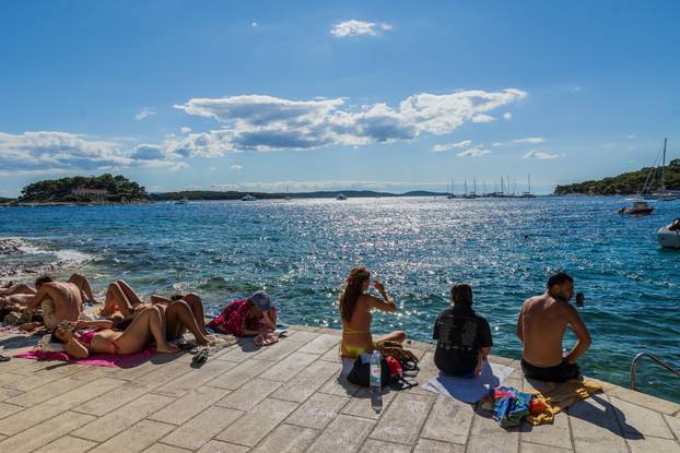 Ljetno poslijepodne u gradu Hvaru