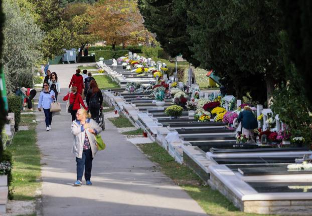 Split: Blagdan Svih svetih i Dušni dan na Lovrincu