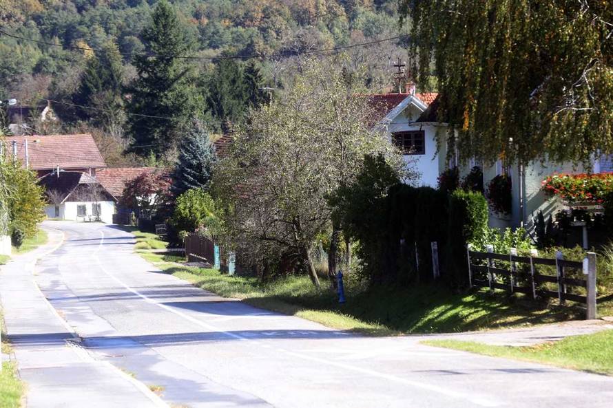 Novo žarište: 'Jači smo od Nives Celzijus! Naša promocija knjige je sad poznatija od njene'