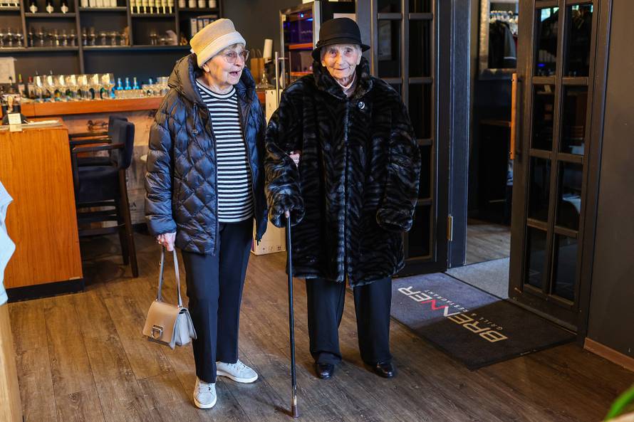 24SATA Proslava 107. ro?endana Ivke Br?i?, najstarije Zagrep?anke