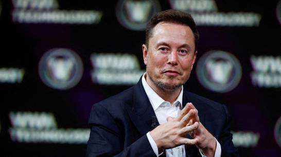 Musk odlučio da će dozvoliti pornografski sadržaj na X-u, sad mu stiglo i upozorenje iz Europe