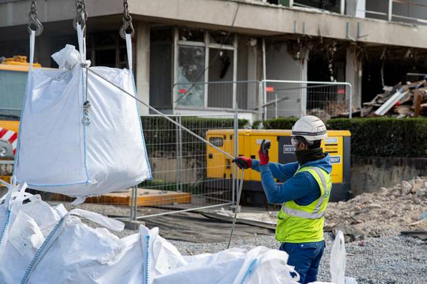Uklanjanje azbesta s nebodera Vjesnik