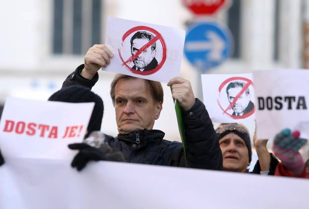 Zagreb: Prosvjed protiv izmjena GUP-a organiziran ispred Gradske skupštine