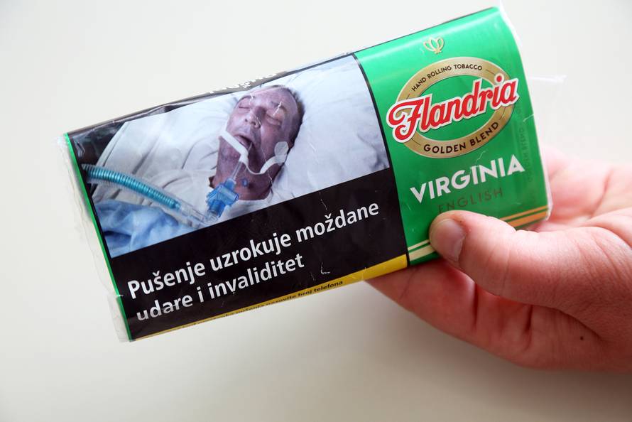Misterij muškarca sa šokantne fotografije na kutiji cigareta