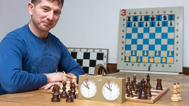 'Igrali smo šah šest sati, po tri kilograma izgubili i - remizirali'