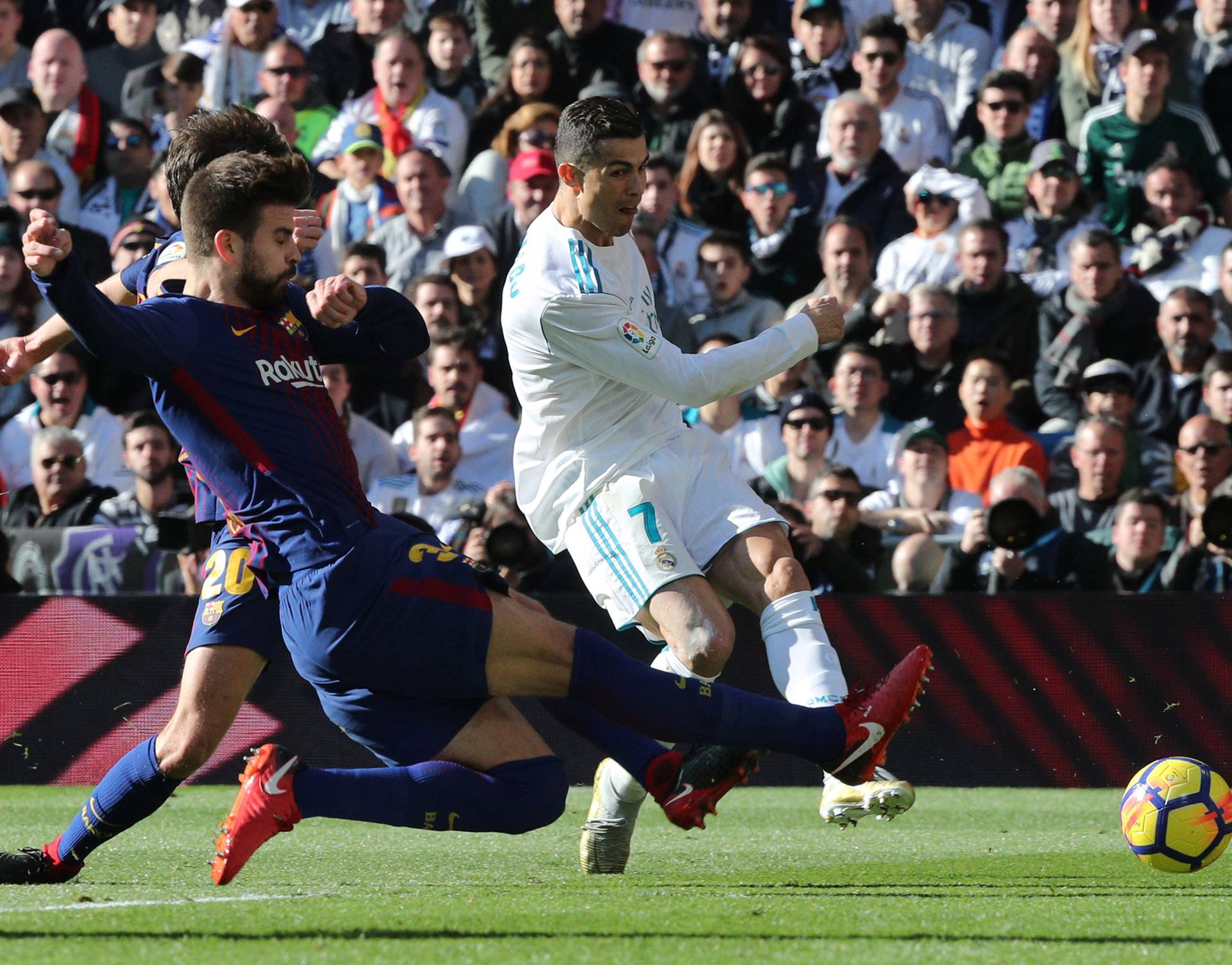 La Liga Santander - Real Madrid vs FC Barcelona