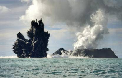 Spektakularna erupcija vulkana zadivila Pacifik