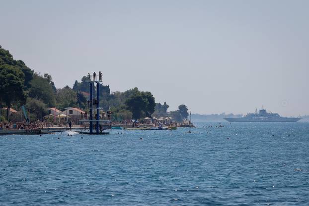 Zadar: Velik brok kupača na zadarskim plažama