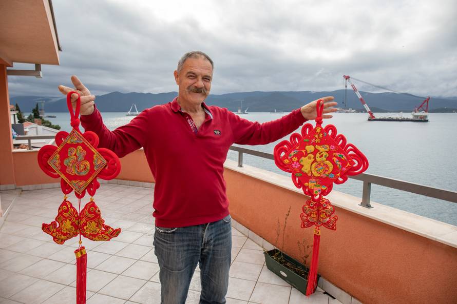 Kinezi darivali mještane: 'Ne bojimo se mi nikakvih virusa'