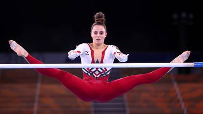 Gymnastics - Artistic - Women's Uneven Bars - Qualification
