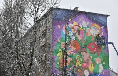 Volovčica dobila novo, šareno ruho: Ekipa Graffiti na Gradele oslikala je još jednu zgradu