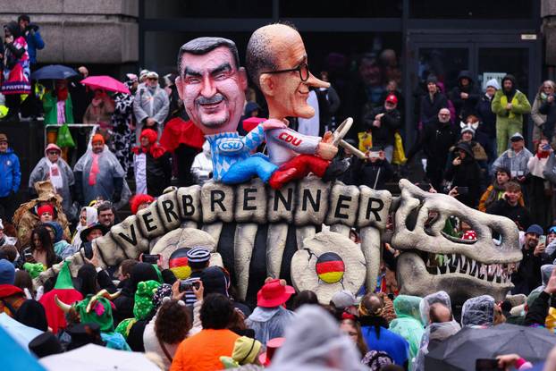 Rose Monday parade in Dusseldorf