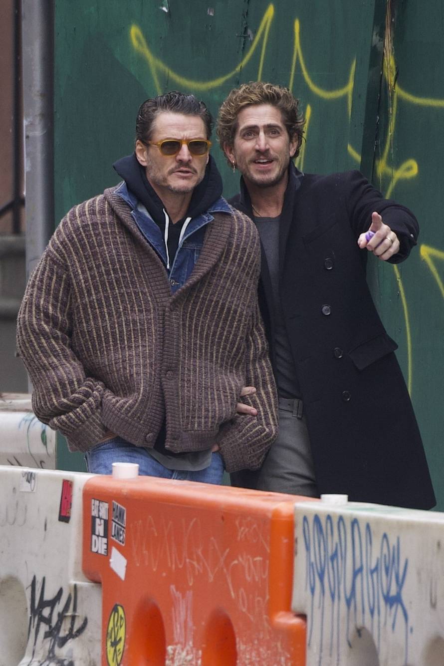 *PREMIUM-EXCLUSIVE* Be Mine! Pedro Pascal Walks Arm in Arm with Triathlete Rafa Olarra After Spending Valentine’s Day Together in NYC