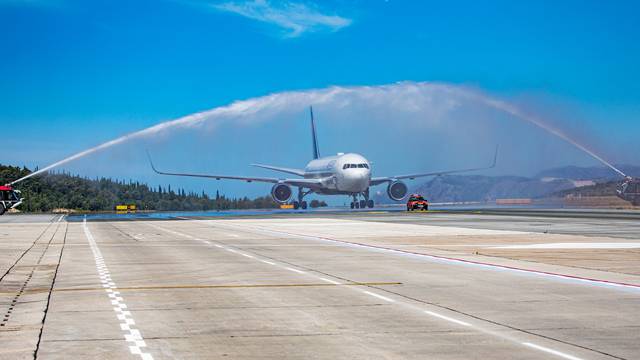 Prvi zrakoplov Delta Airlinesa sletio je jutros iz New Yorka u Dubrovnik