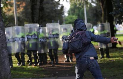 Kaos u Bogoti: Sedam mrtvih u protestima policijskog nasilja